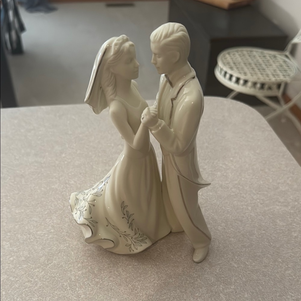 Elegant Wedding Couple Figurine